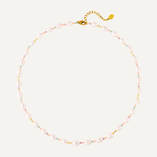 Collana Lavinia impreziosita da perle bianche di acqua dolce e perline colorate, Realizzata in acciaio inossidabile, anallergico e resistente all'acqua - Trinwel.com