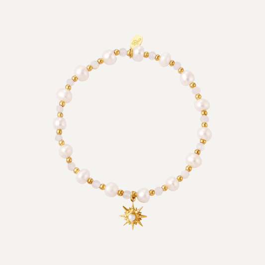 Bracciale Perla con pendente a forma di stella impreziosito da perle d'acqua dolce, Realizzato in acciaio inossidabile, anallergico e resistente all'acqua, Finitura oro - Trinwel.com